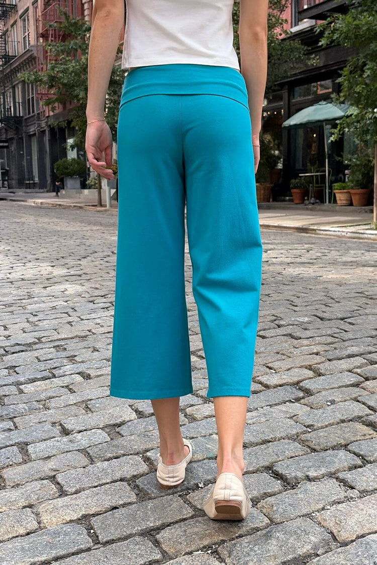 Priscilla Capri Pants - Brandy Melville Premium