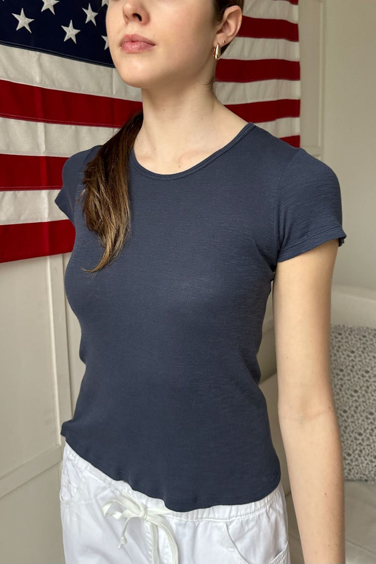 Hailie Basic Top - Brandy Melville Classic