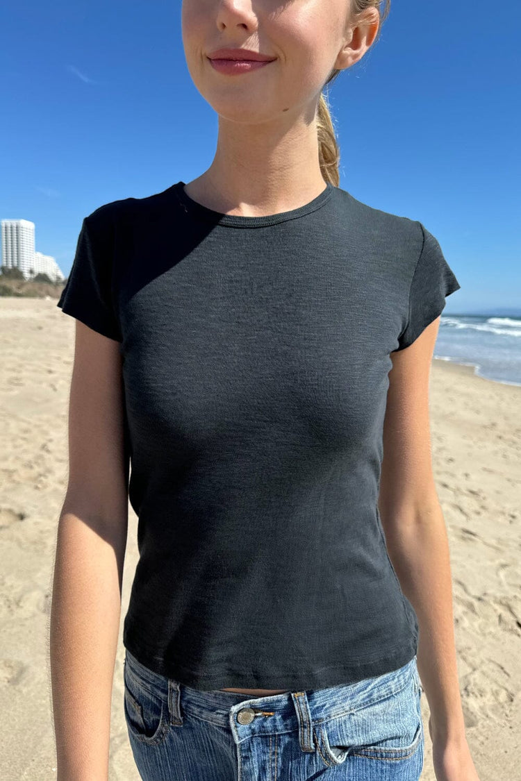 Hailie Basic Top - Brandy Melville Classic