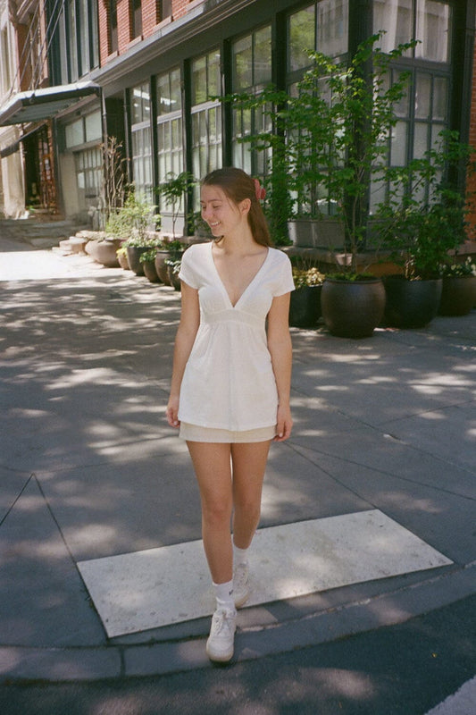 Naia Top - Brandy Melville Discount