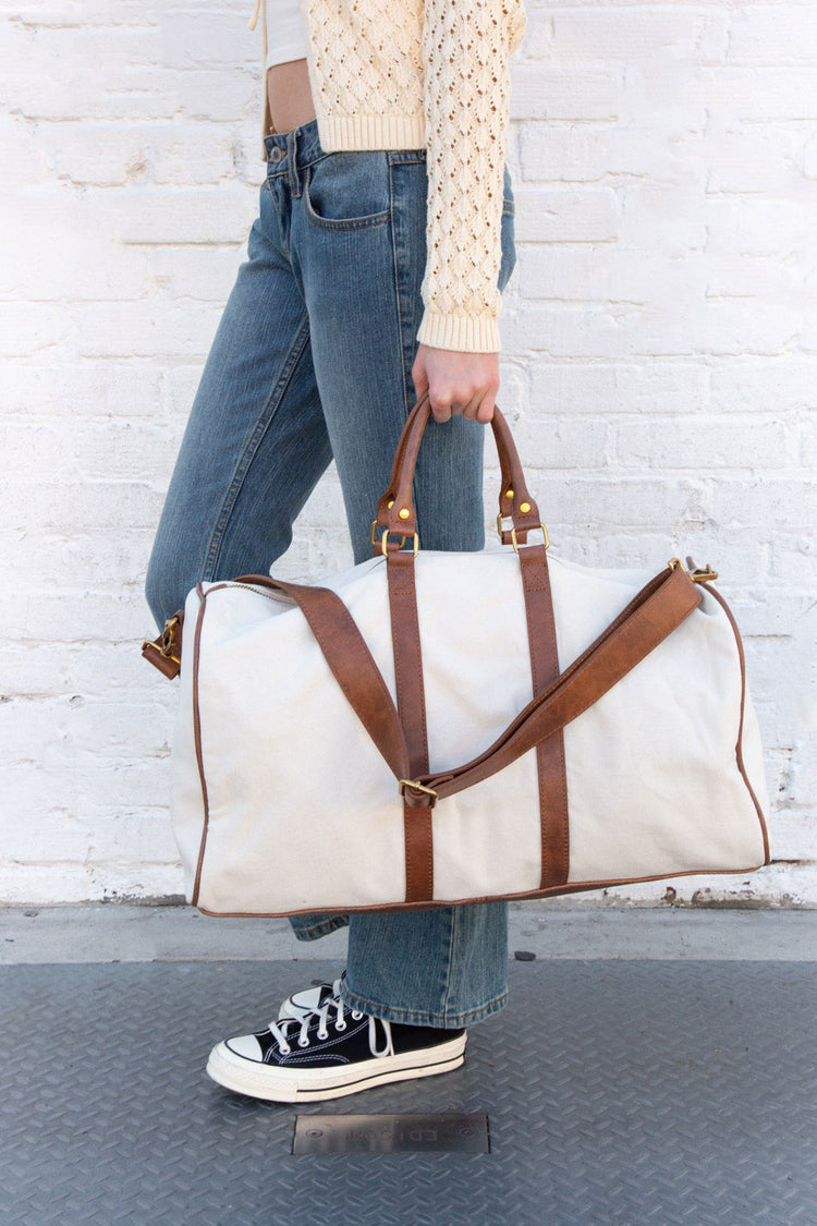 Ivory Duffle Bag - Brandy Melville Quality