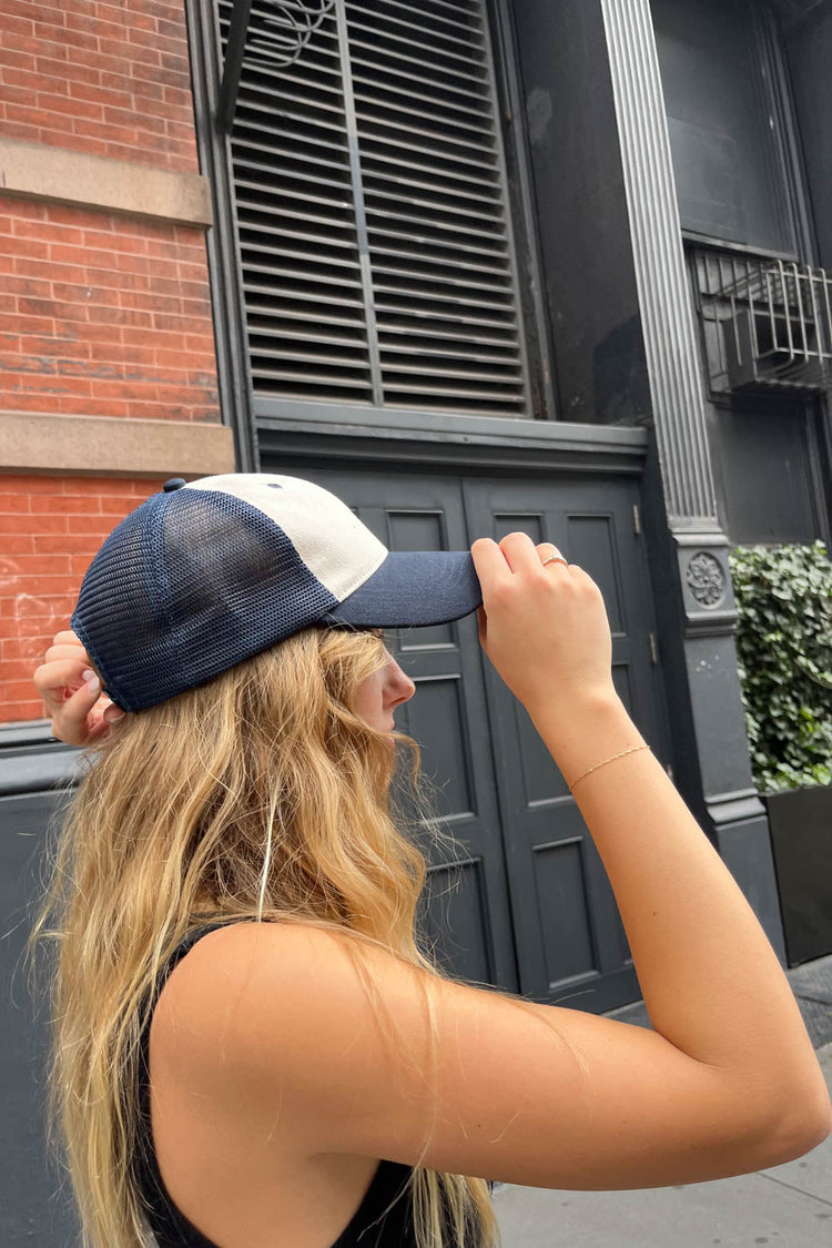 Katherine Mesh Cap - Brandy Melville Latest