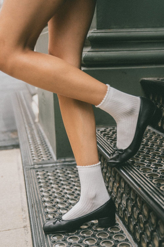 White Socks - Brandy Melville Featured