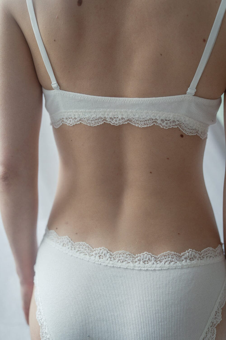 Lace Underwear - Brandy Melville Featured